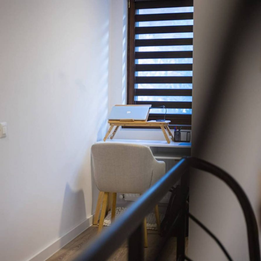 24 Biroul din Jungle Villa Brasov - FamilyStays