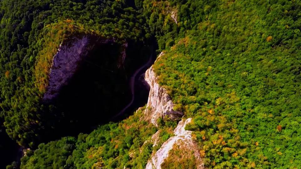 cheile-rasnoavei - FamilyStays Cheile Râșnoavei de la înălțime